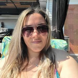 Meet your Posher, Béatrice